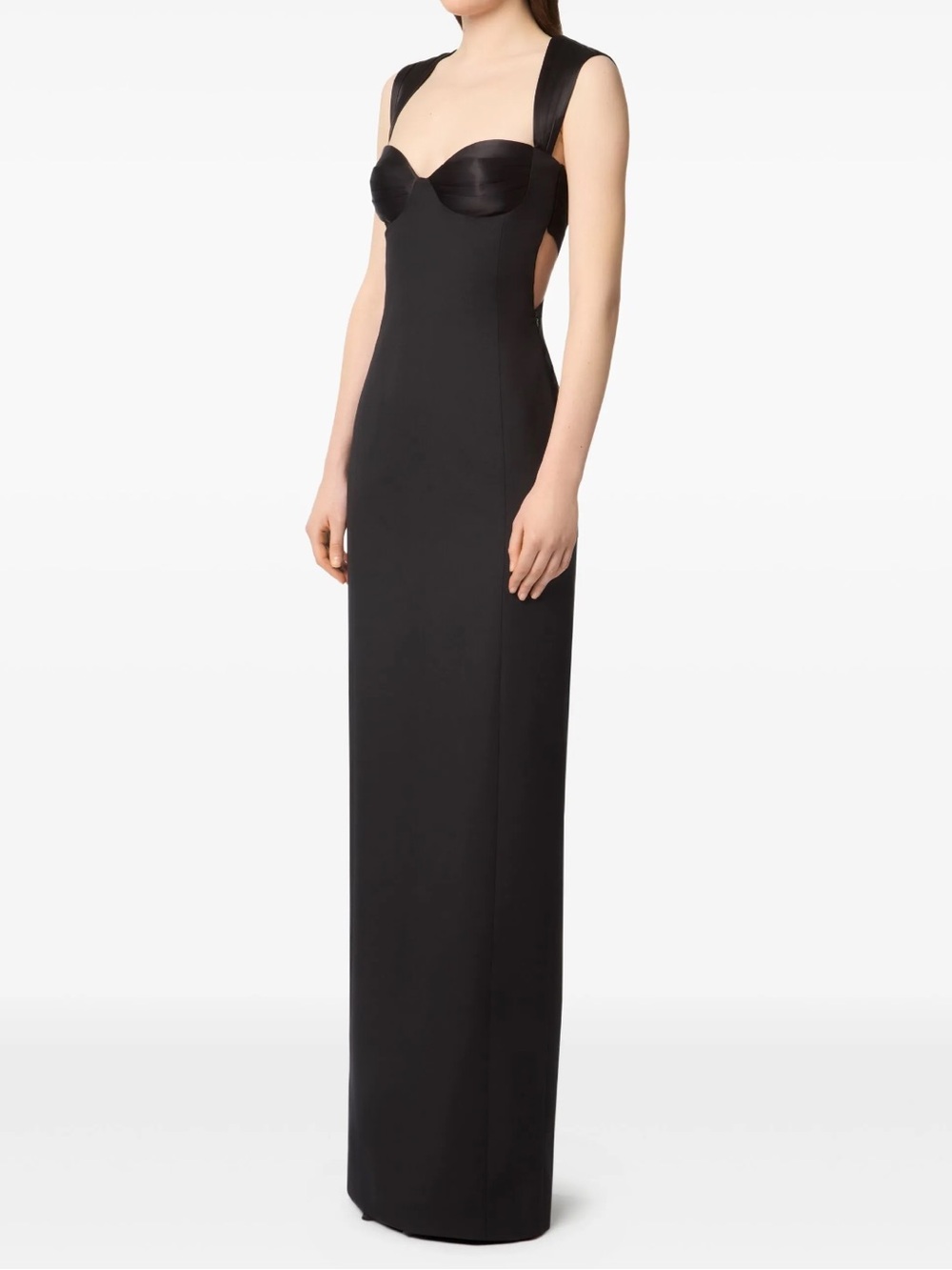 Nina Ricci Gown - Picture 2 of 6